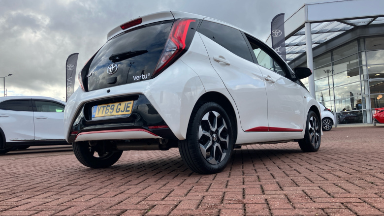 Toyota Aygo 1.0 VVT-i X-Trend 5dr x-shift Petrol Hatchback